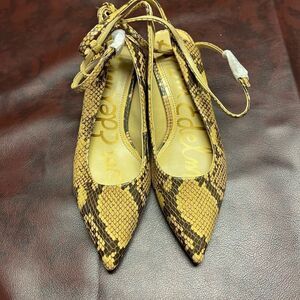 Sam Edelman NWOT brown and tan snake skin leather ankle‎ strap heels, size 6